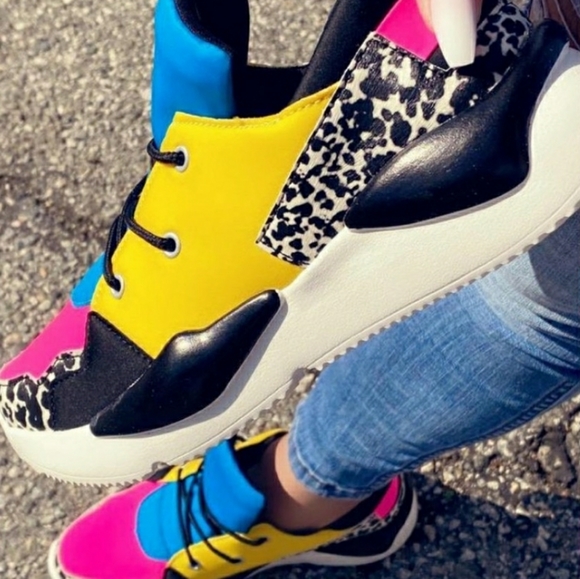 Shoes - 💲💲Multi Print Sneaker Size 8